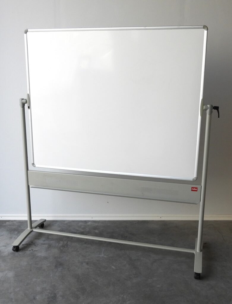 Whiteboard På Hjul Nobo Dubbelsidig 165Cm