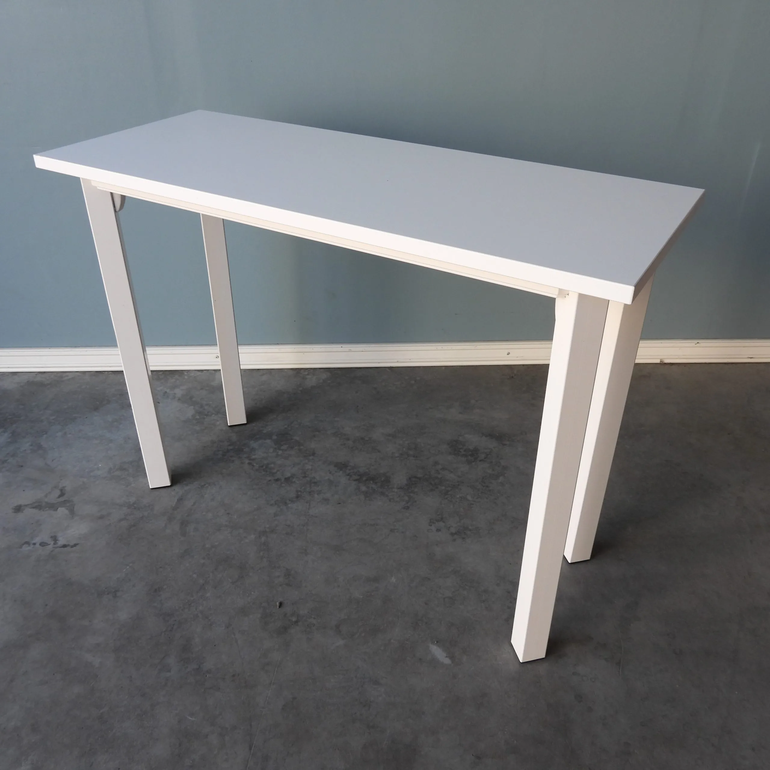 Sidobord Kinnarps Vitt 100x40Cm