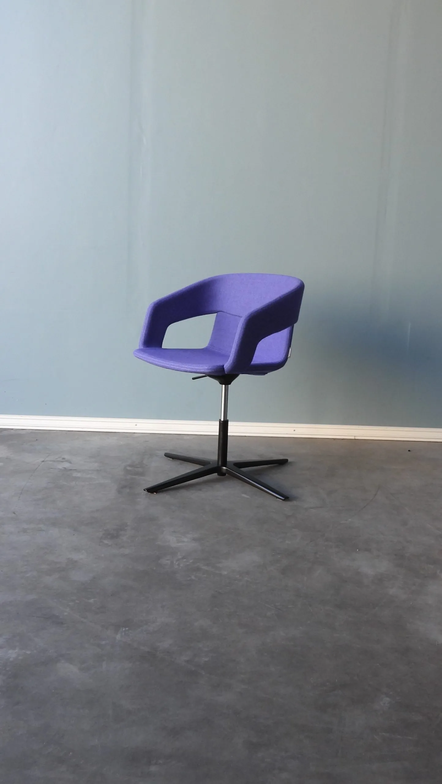 Konferensstol Twist Narbutas