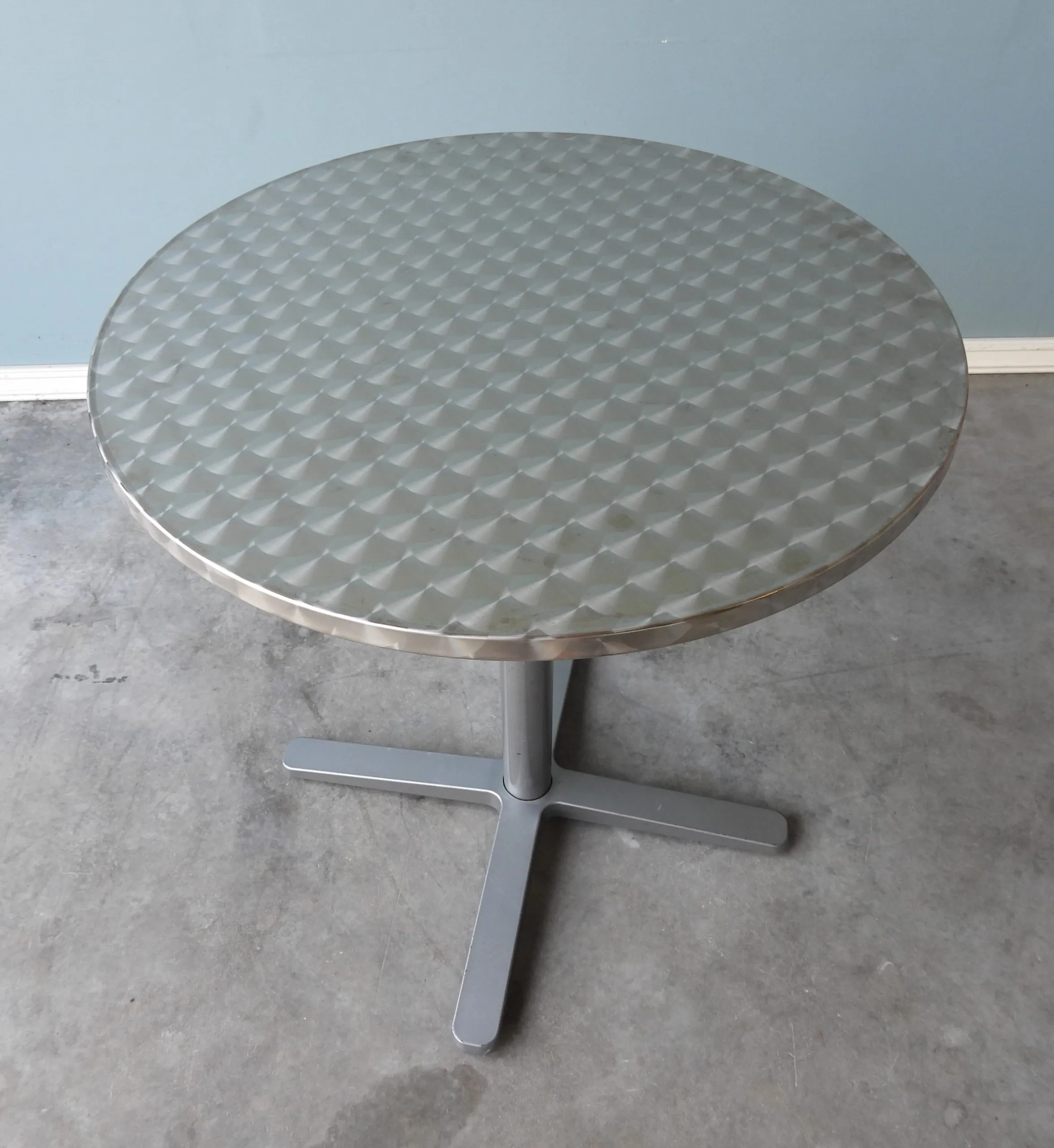 Runt Köksbord Aluminium 70Cm