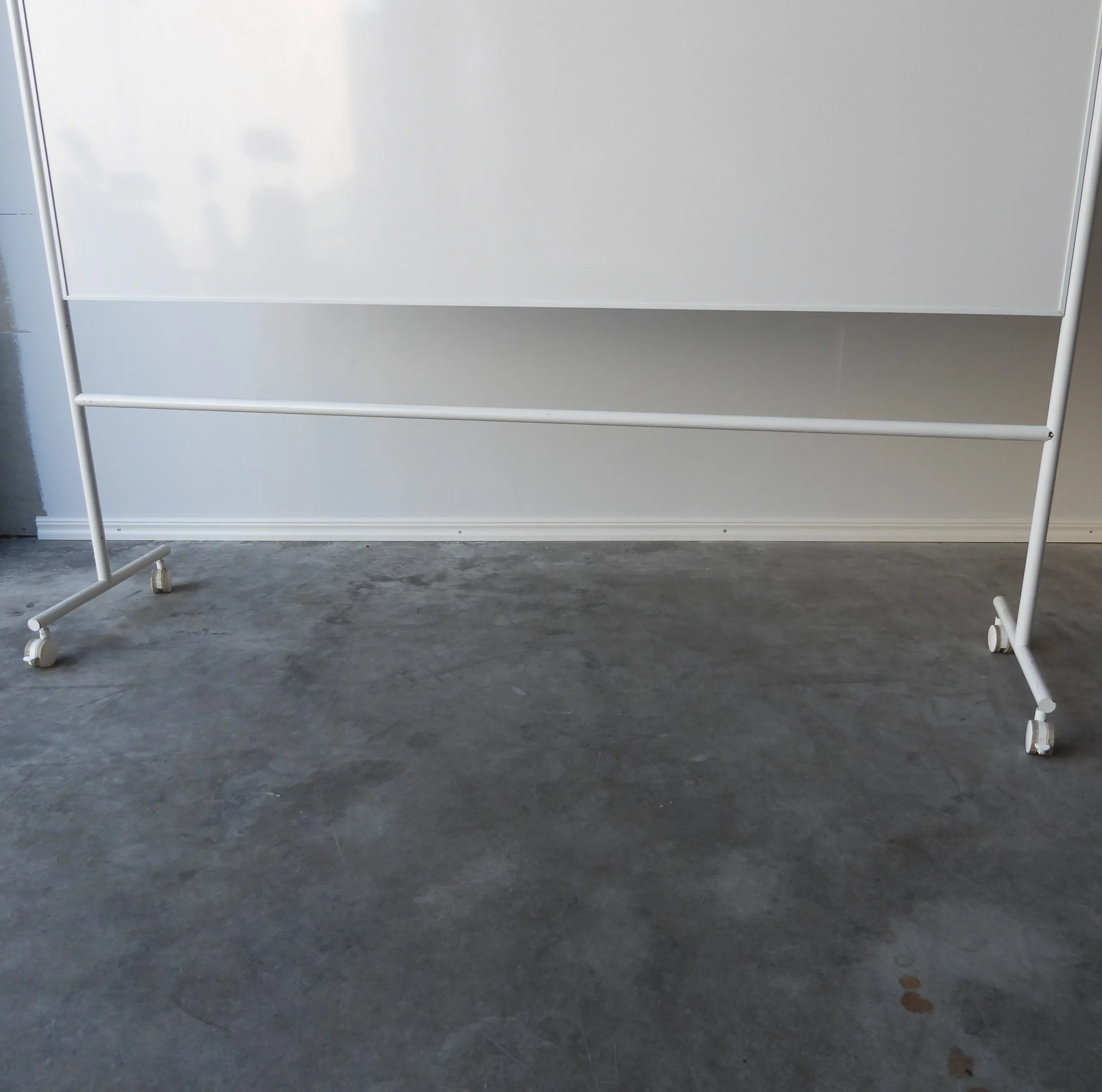 Whiteboard One Lintex Dubbelsidig Vit Hjul