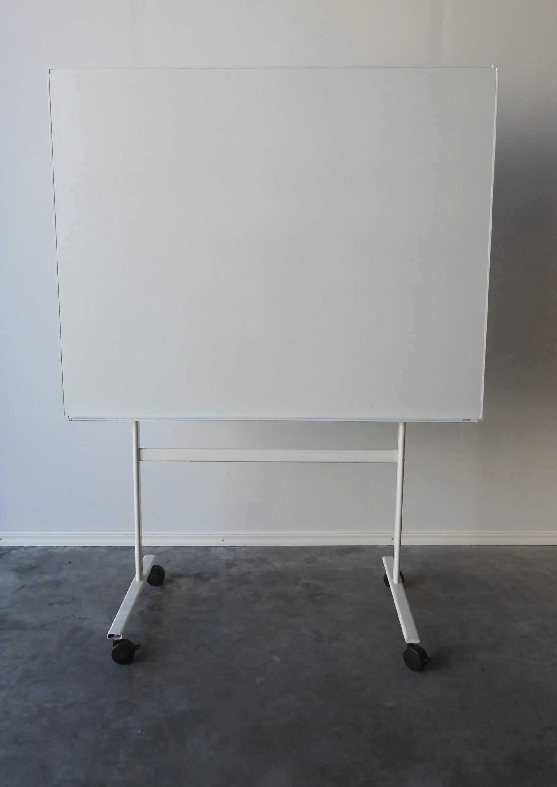 Whiteboard Lintex Hjul Ensidig 150x195Cm