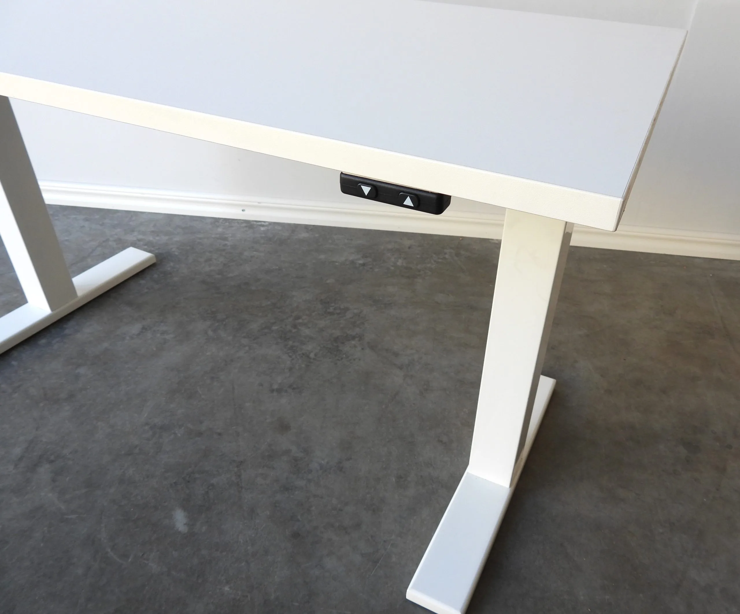 Skrivbord Höj- O Sänk EFG 120x60 Vitt
