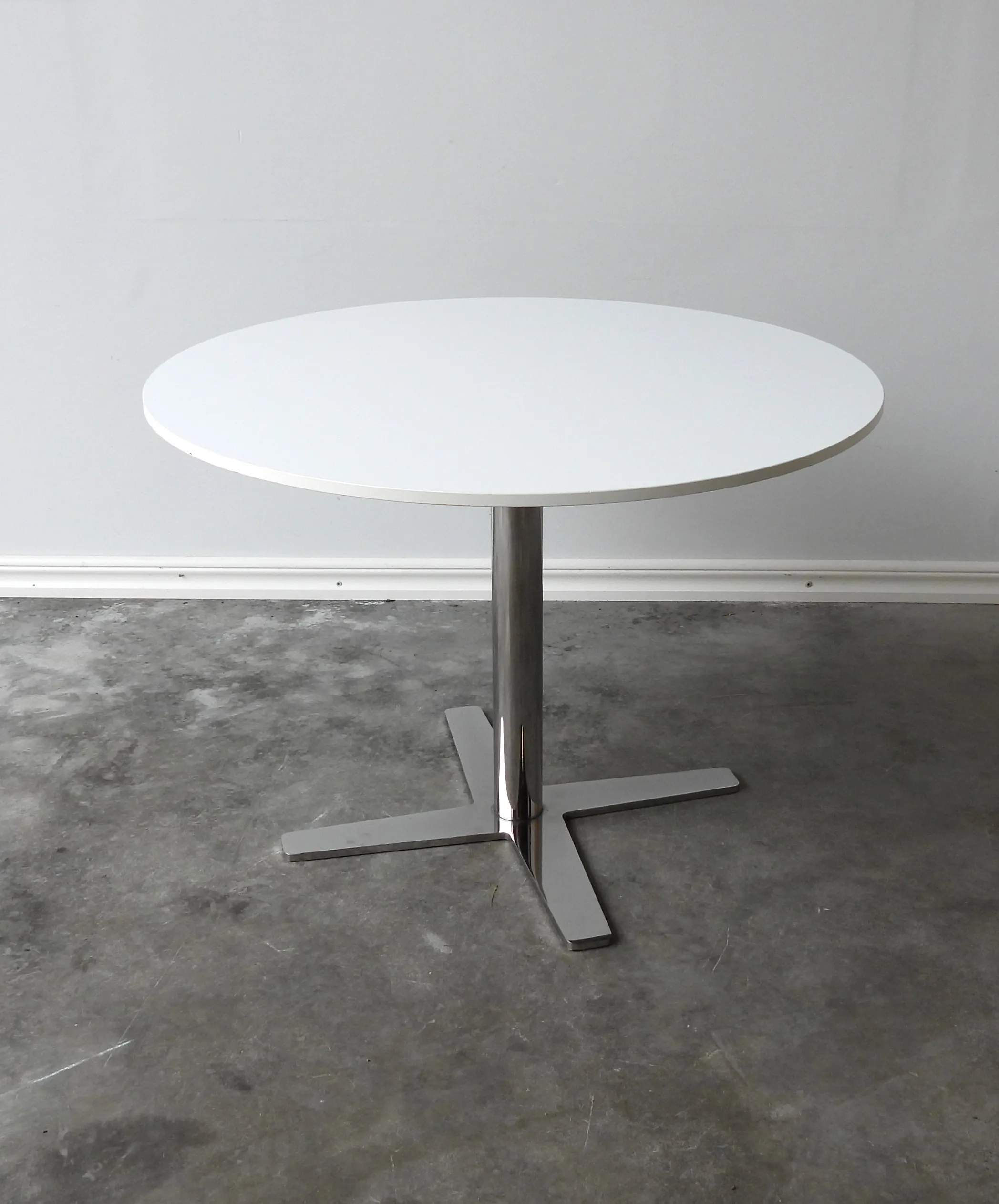 Soffbord Balzar Beskow B-54, 80Cm Vitt