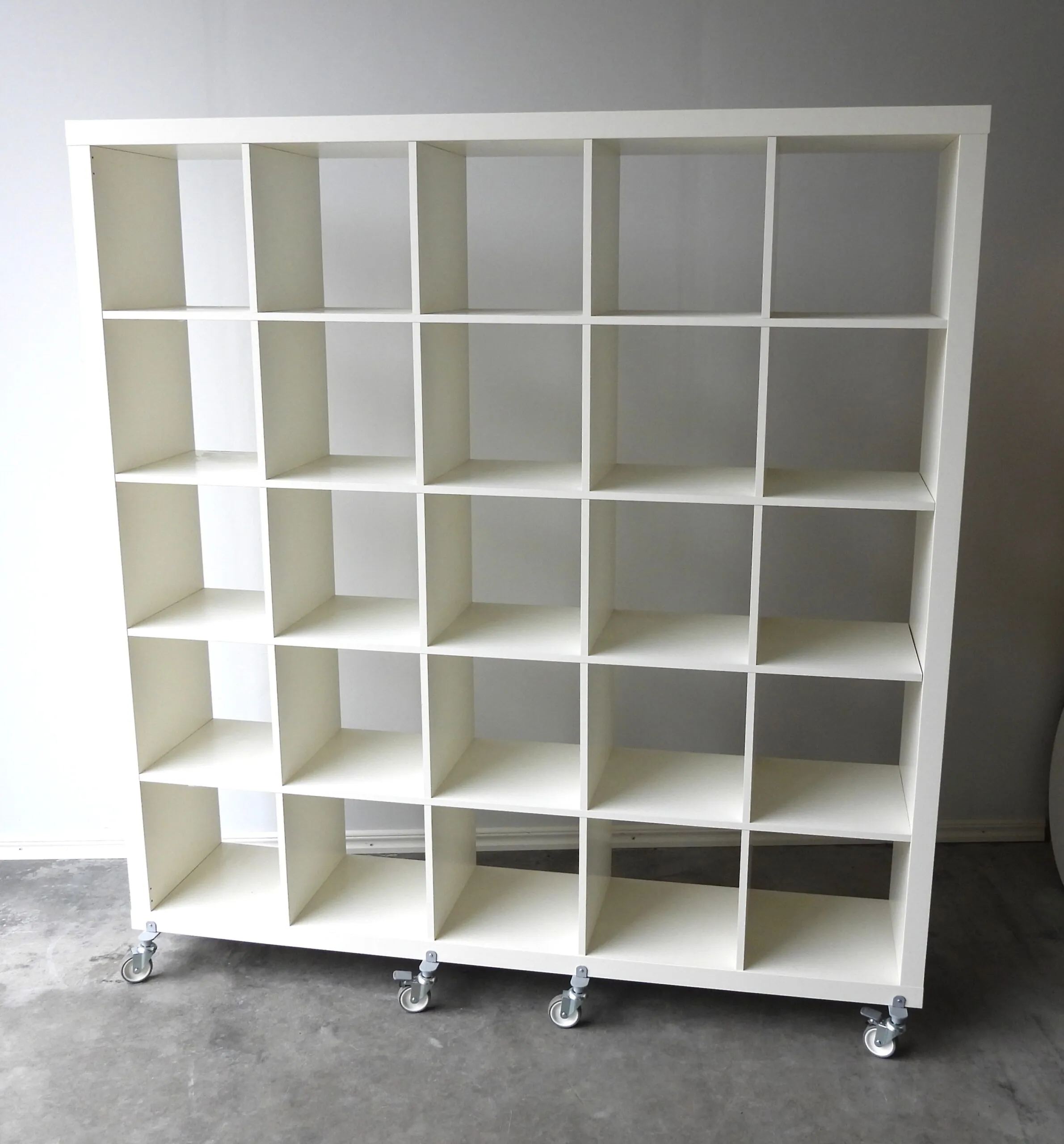 Hylla Ikea Kallax 184x196Cm Vitt Hjul