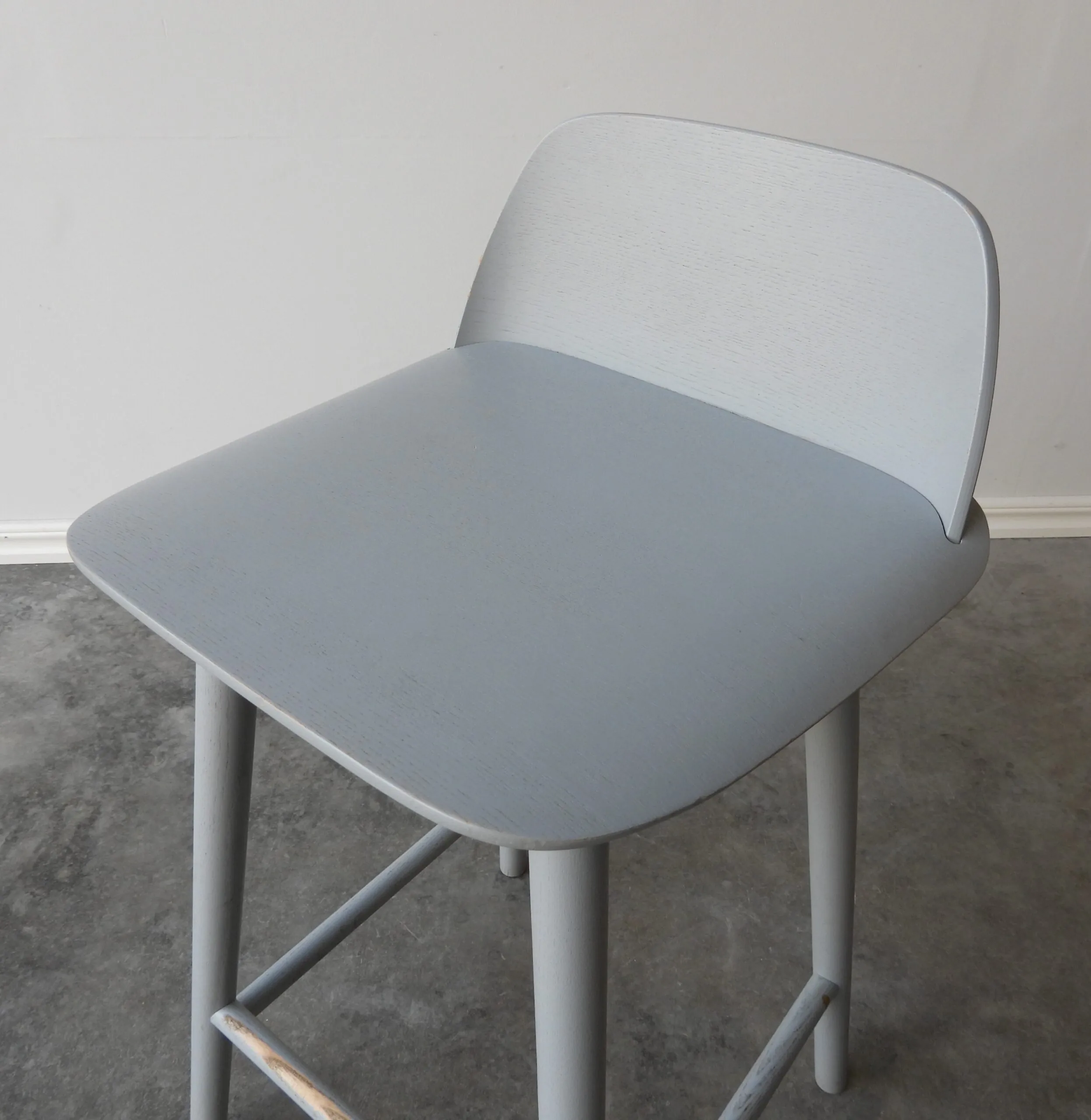 Låg Barstol Nerd Muuto Grå