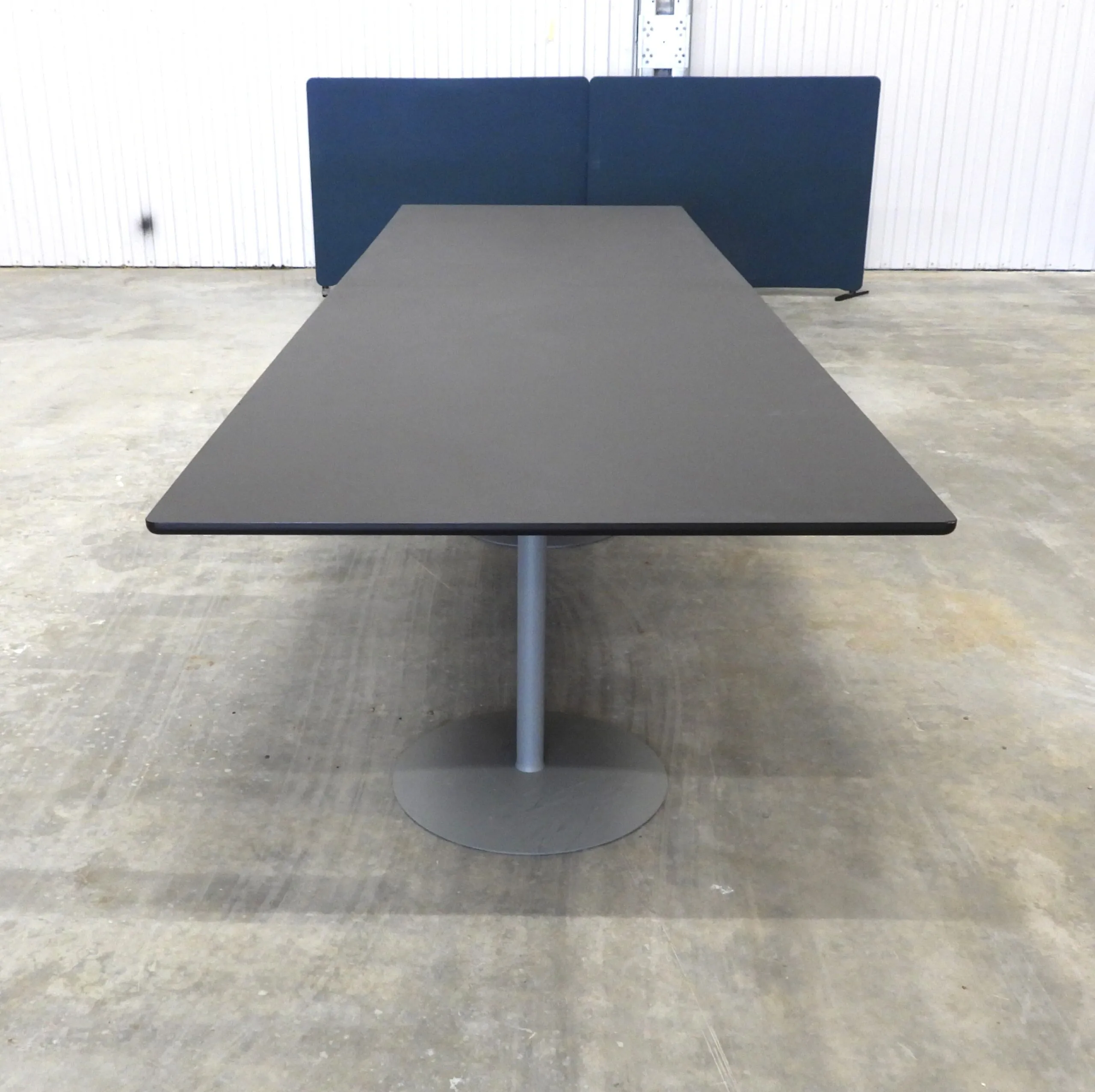 Konferensbord Hay/EFG Svart 400x120Cm