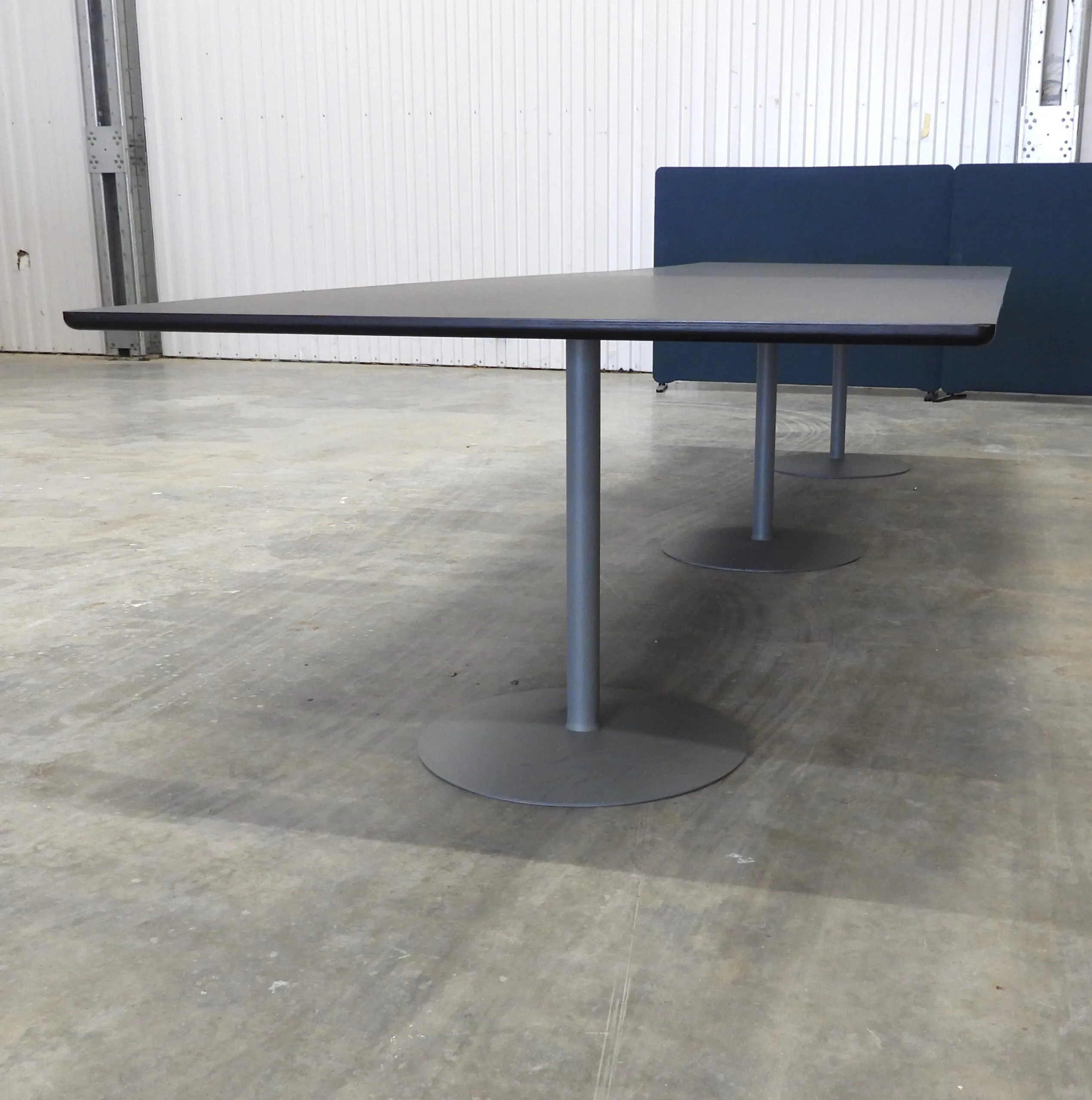Konferensbord Hay/EFG Svart 400x120Cm