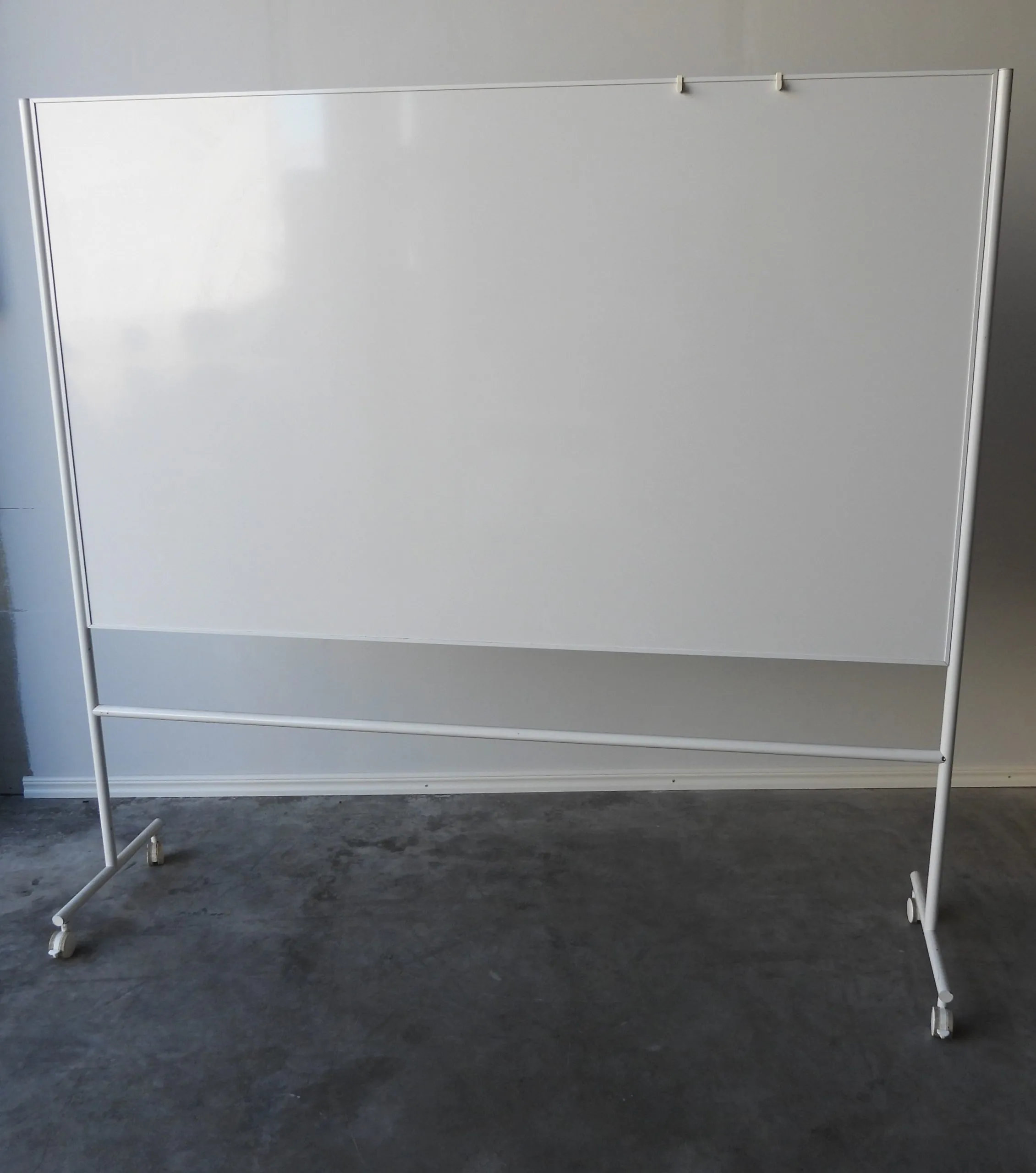 Whiteboard One Lintex Ensidig Vit Hjul 202Cm