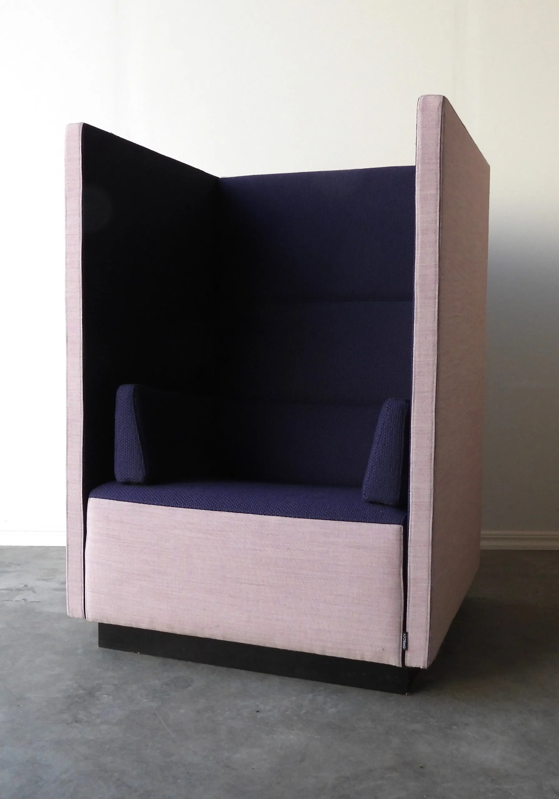 Tyst Fåtölj Float High Large Offecct Lila/Rosa
