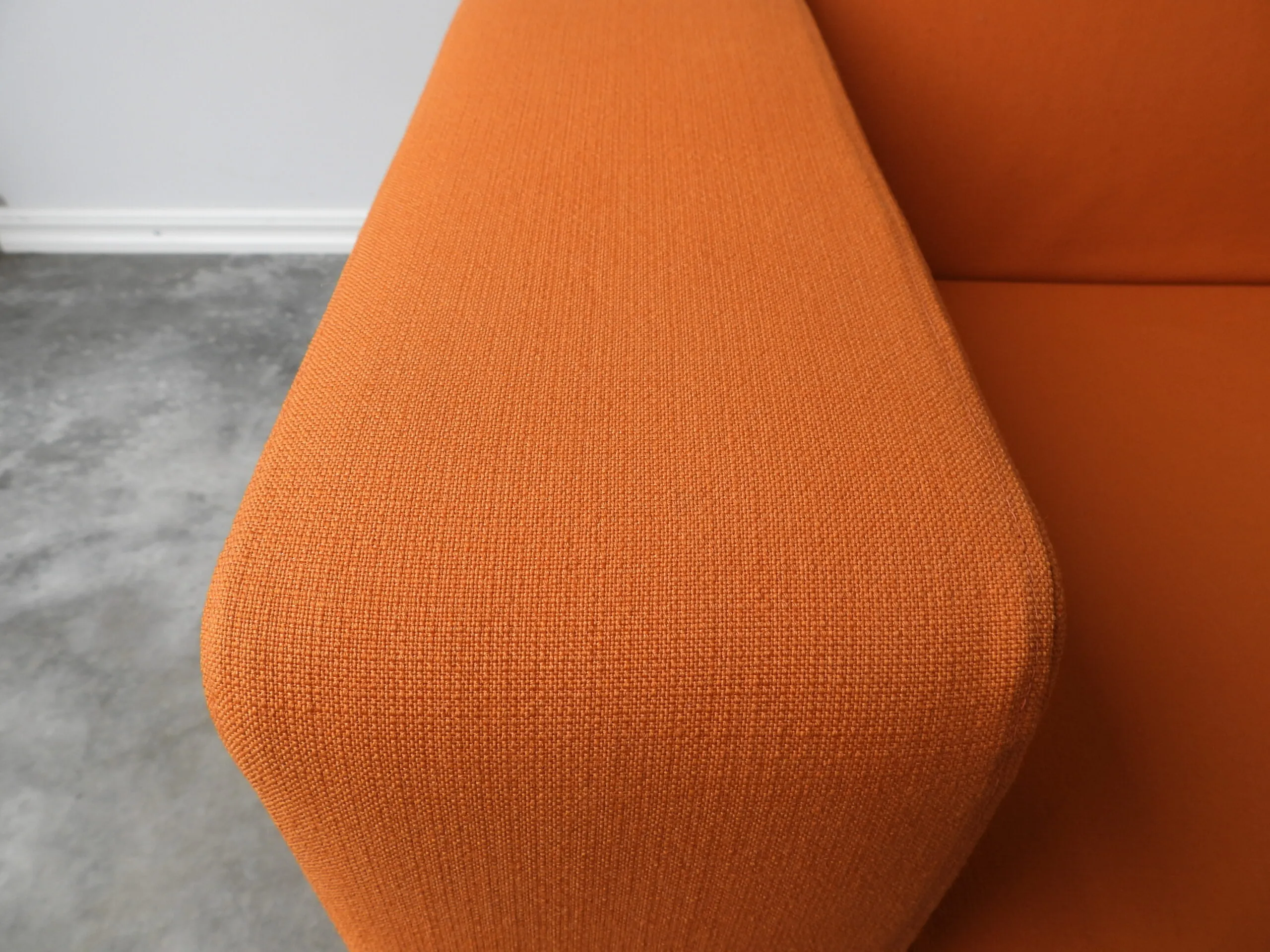 2-Sits Soffa Offecct Float Orange 162Cm