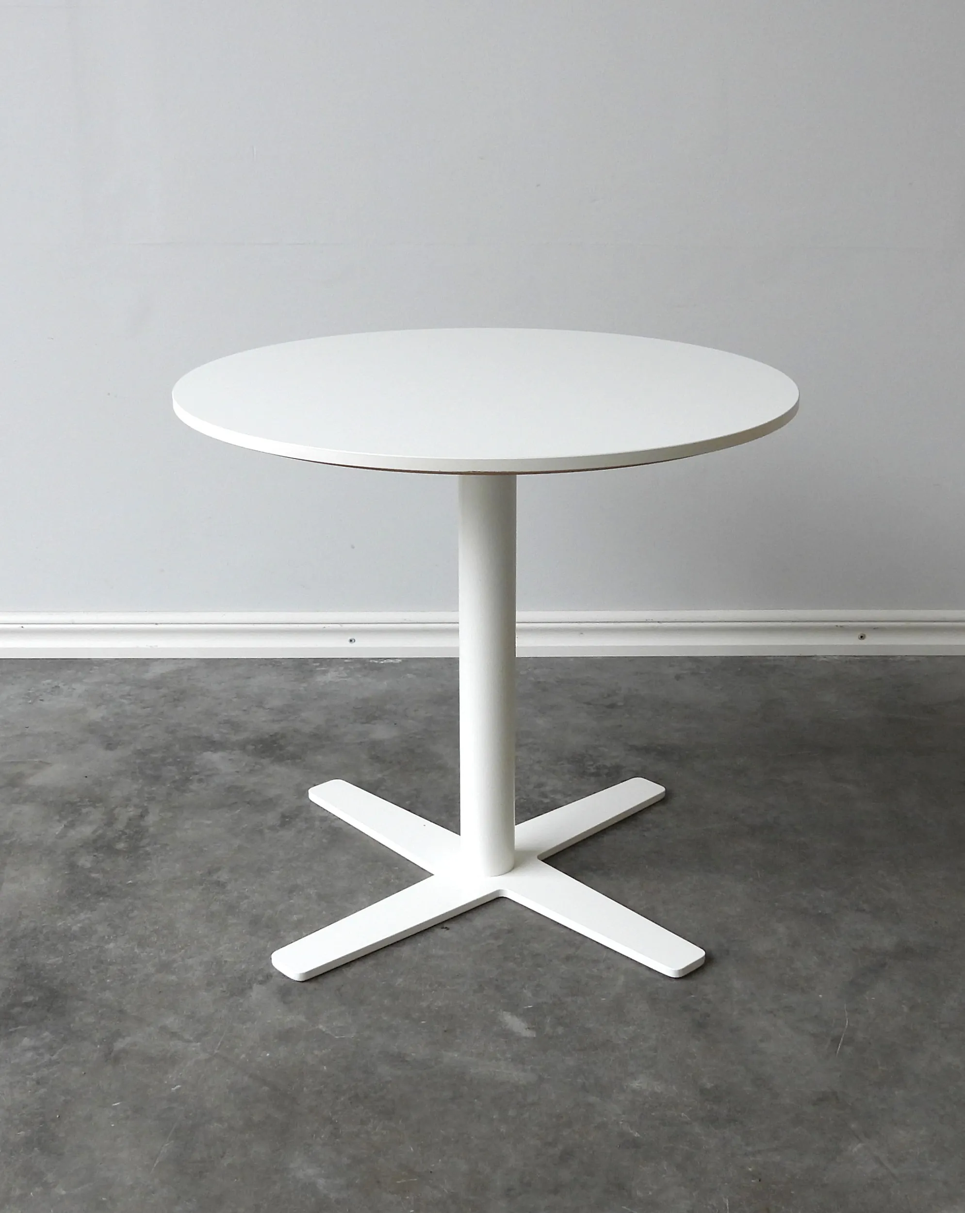 Soffbord Balzar Beskow B-54, 62Cm Vitt/Vitt