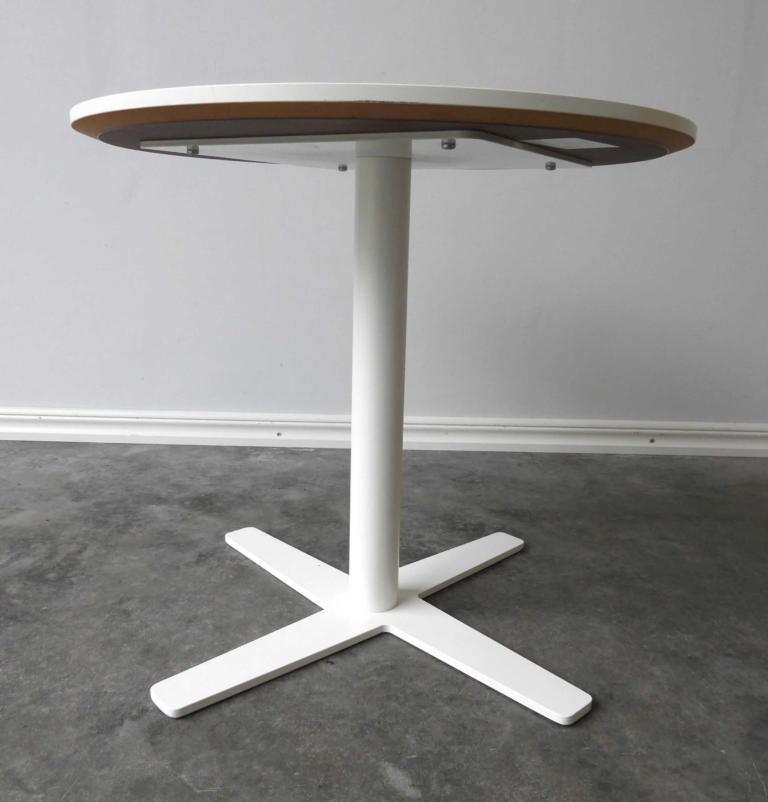 Soffbord Balzar Beskow B-54, 62Cm Vitt/Vitt
