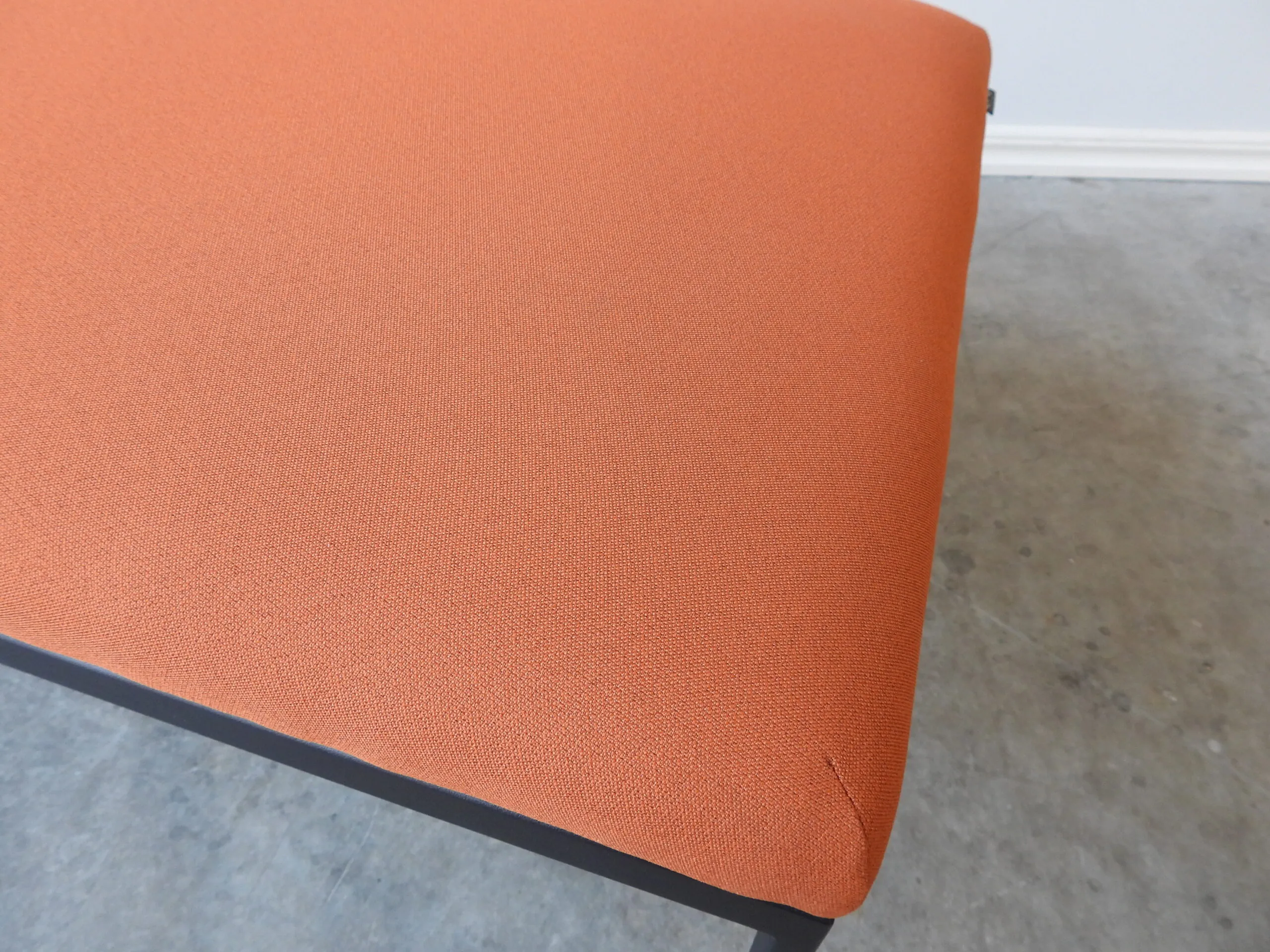 Sittbänk EFG Create Seating Orange