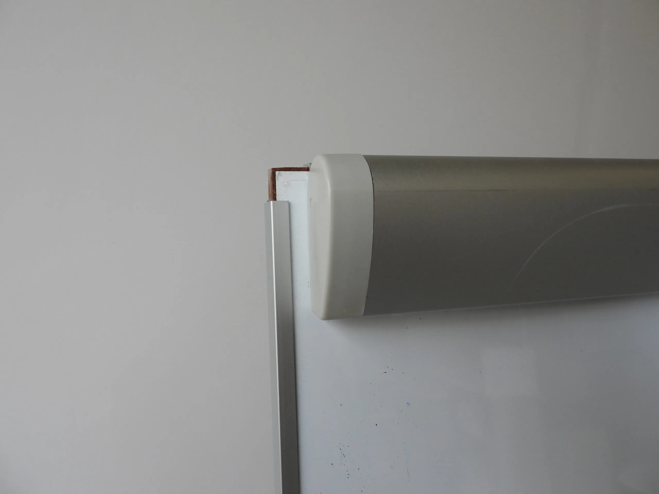 Whiteboard Med Blädderblock 190x70Cm